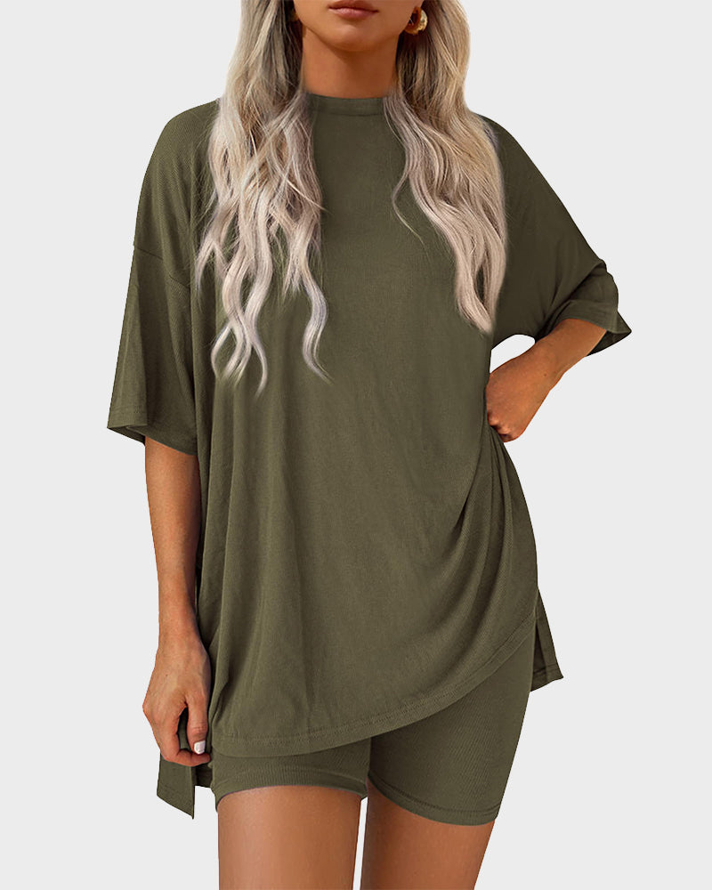 Casual Oversized 2-Piece Lounge Set with Crewneck & Split Hem