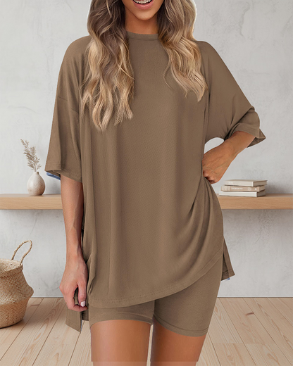 Casual Oversized 2-Piece Lounge Set with Crewneck & Split Hem